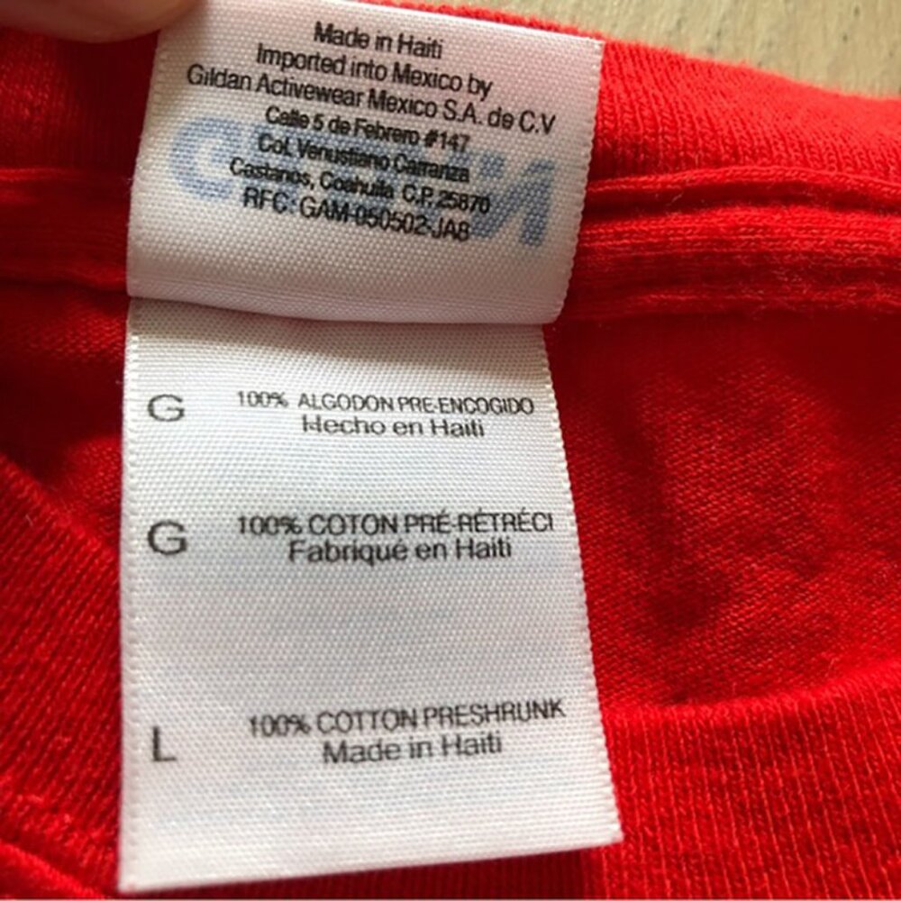 Budweiser Gildan Red T-Shirt - Picture 5 of 7